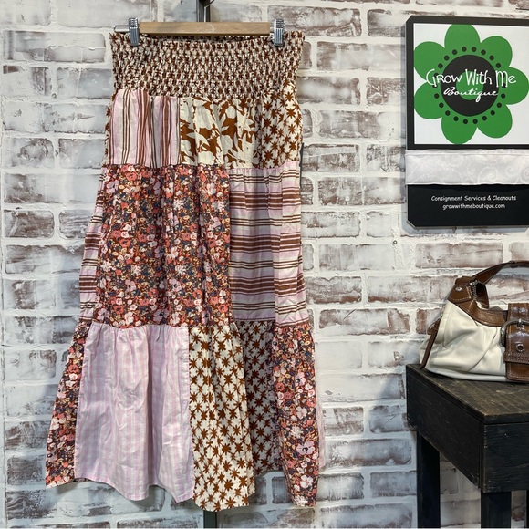 Universal Thread Dresses & Skirts - Universal thread Patchwork Floral Maxi Skirt large